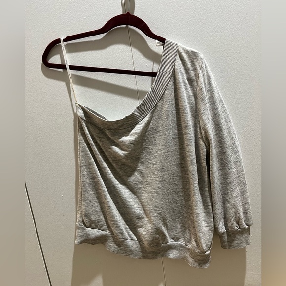 Splendid One Shoulder Sweater Top - Size Medium - Picture 2 of 3